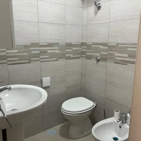 Lejlighed La Casetta Mare E Monti